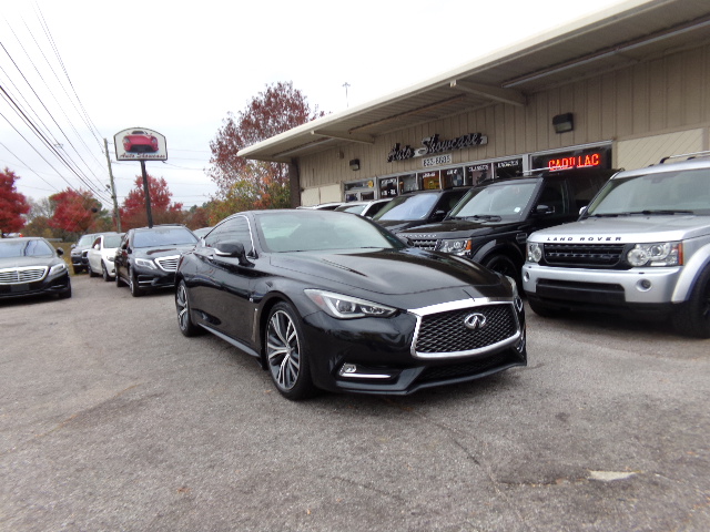 2017 INFINITI Q60 Coupe Premium's photo