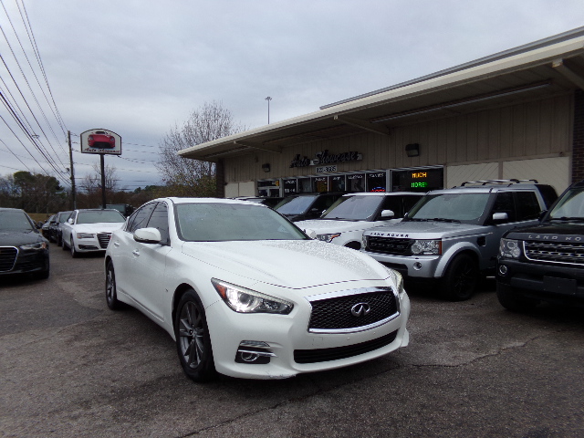 2015 INFINITI Q50 Base