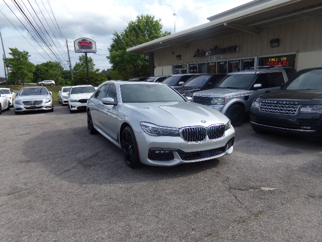 2017 BMW 7 Series 740i's photo